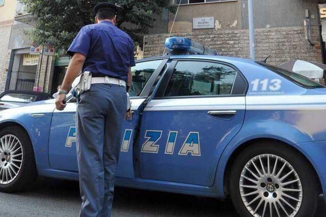 Tentano furto in villa e fuggono 