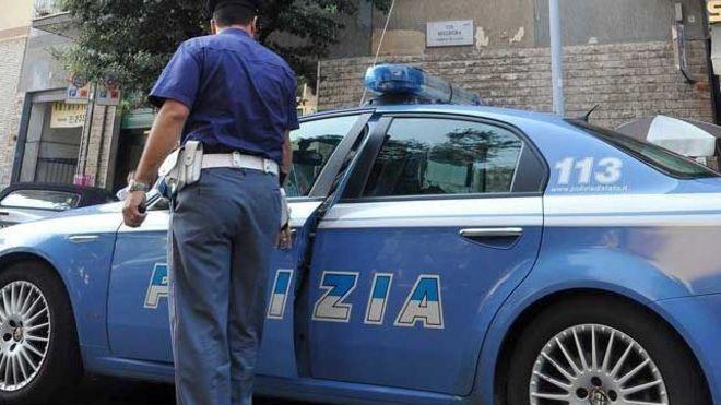Tentano furto in villa e fuggono
