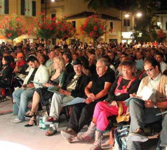 Premio Lunezia, stasera un’anteprima con Ron 