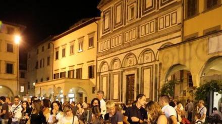 Centinaia di palloncini per salvare gli animali