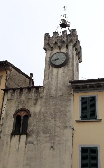 Tra orologi e asfalto si rifà l’immagine di Borgo a Buggiano 