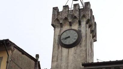 Tra orologi e asfalto si rifà l’immagine di Borgo a Buggiano