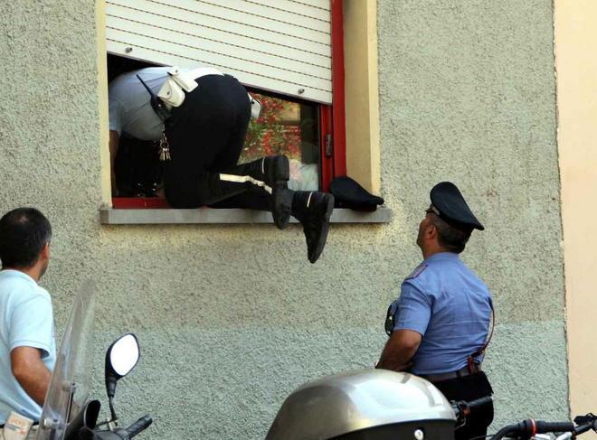Costretti in albergo inquilini morosi e proprietari di case 