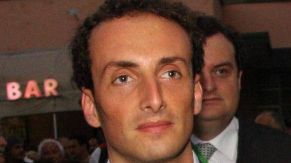 Caccia ai soldi per la piazza