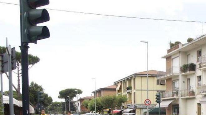 Rotte le telecamere del semaforo proteste a Lido