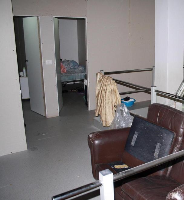 Sequestrato calzaturificio-dormitorio 