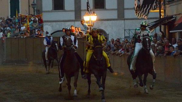 Viarella vince il palio di Bientina finale disputata tra le polemiche