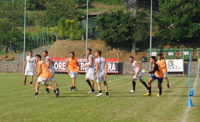 Lucchese, tanti tifosi per la prima uscita 