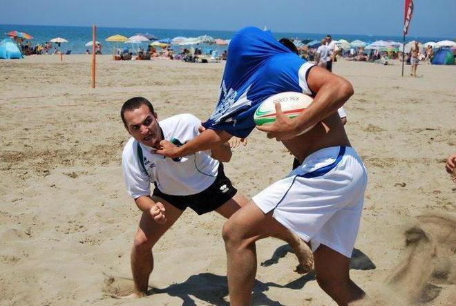 Alla Partaccia il rugby diventa beach
