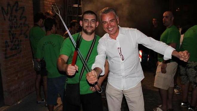 Il sindaco Occhipinti contradaiolo doc alla festa dei Praticelli