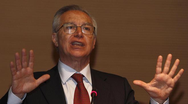 Strana alleanza Livorno-Pisa per ospitare l’assemblea clou