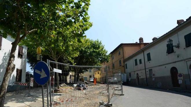 Le ruspe arrivano in piazza a Treggiaia