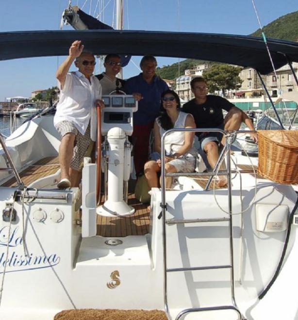 Giro d’Italia della legalità arriva la barca “Fedelissima” 