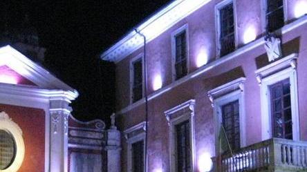 Piazza Mercurio: Hermes contro i “parassiti delle serate”