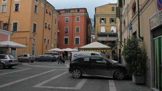 Nasce il murales dedicato alle “donne del 7 luglio”