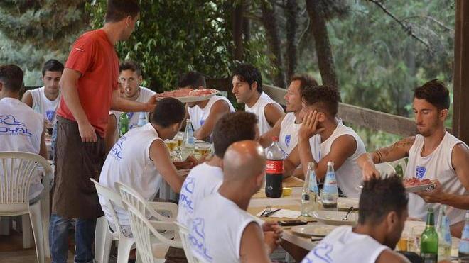 Al Panoramic è andata in scena la tradizionale “pizzata” azzurra
