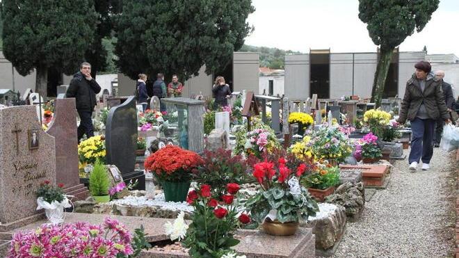Verso una gestione privata Bando per il camposanto