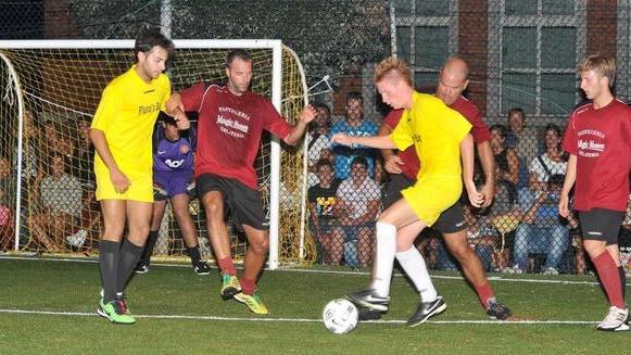 Calcio a 5 e spettacolo nelle gare del Van Toff