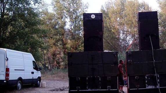 In 132 sono stati denunciati dopo il rave party sul Cecina