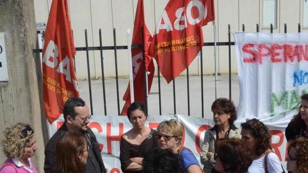 «Marras chieda scusa alle lavoratrici»