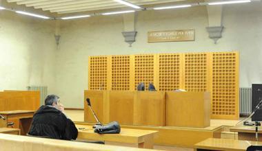 Scoperti a fare sesso in pieno centro patteggiano 2 mesi 
