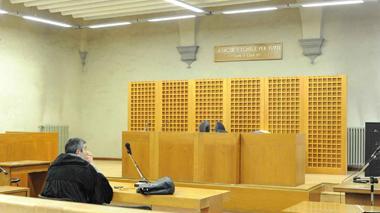 Scoperti a fare sesso in pieno centro patteggiano 2 mesi