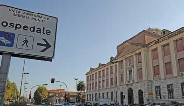 Ciclista investito da un’auto, è in gravissime condizioni 