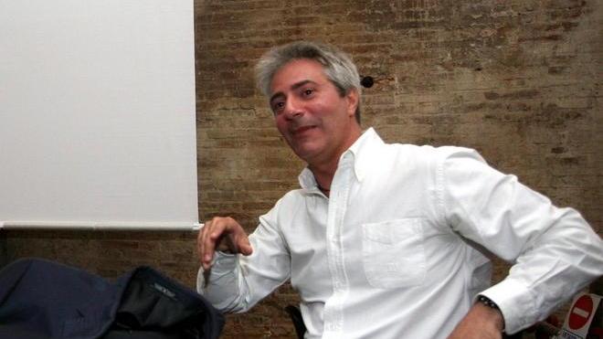 La pianista presenta il suo album d’esordio “Giocando con i bottoni”