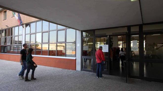 Rubano la memoria ai computer del liceo