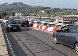 Il mistero del ponte chiuso e poi riaperto 