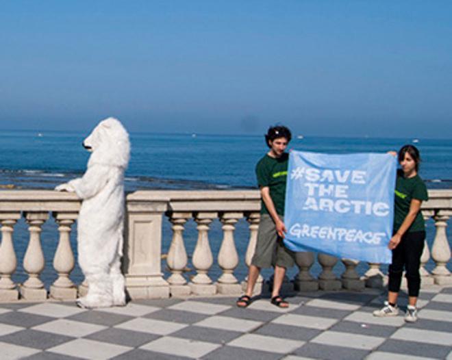 “Save the Artic”, la campagna di Greenpeace arriva a Livorno 