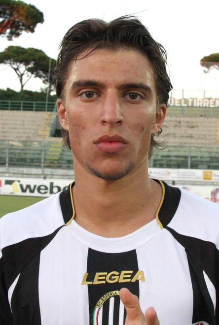 In arrivo dal Napoli il difensore Celiento 