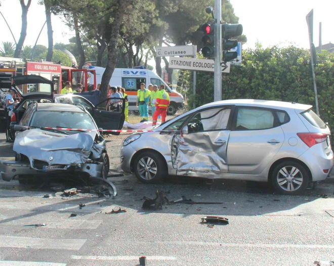 Schianto mortale in viale Nazario Sauro, aperta un'inchiesta 
