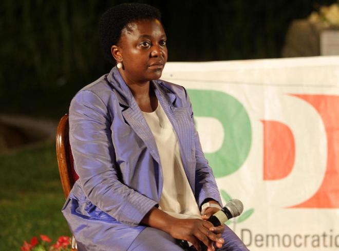 Auzzi, Kyenge e banane: «E’ quello che si merita» 