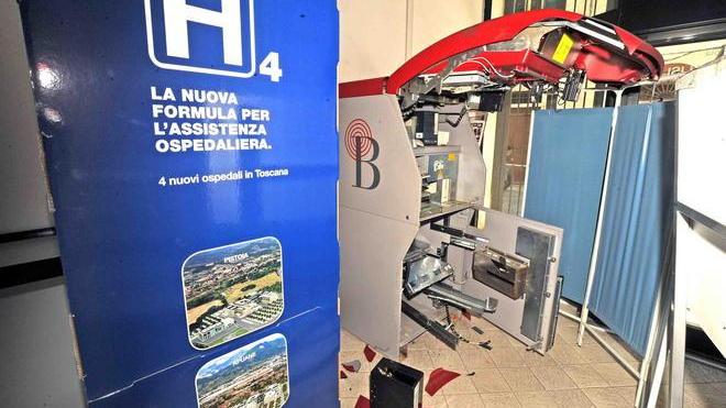 Forzano a picconate il punto-ticket dell’Asl