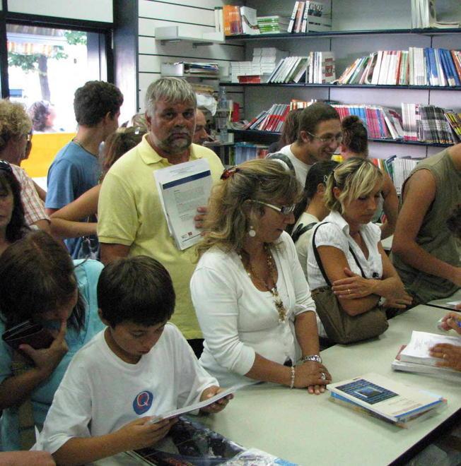 Libri di testo, il record dei costi al liceo Carducci e all’Iti Pacinotti 