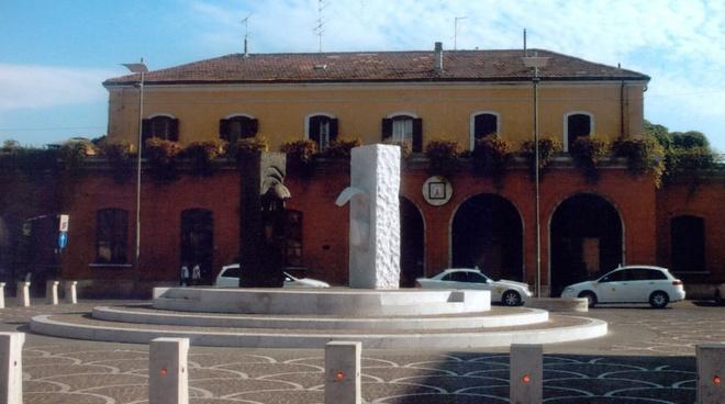 Due minori tra le lucciole alla stazione 