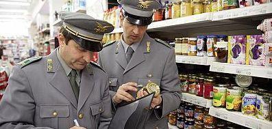 Cibo scaduto e rimesso in commercio 