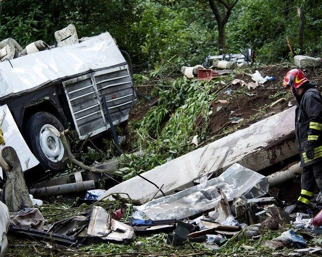 Effetto Venezia, niente spettacoli in segno di lutto per la tragedia del bus 