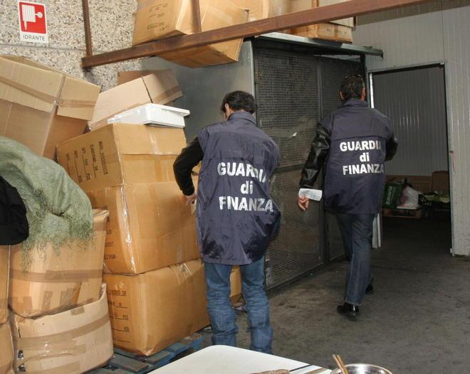 Blitz della Finanza in 9 aziende: scattano sequestri, denunce e maxi-multe 
