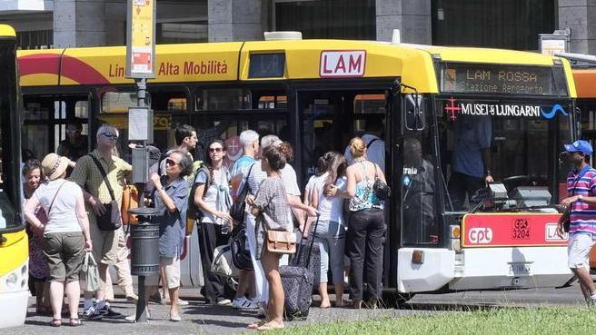 «La linea rossa non funziona e al lavoro si arriva in ritardo»