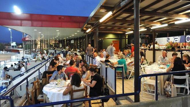 Serata di solidarietà al Sesana