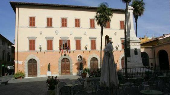 Ospedale privato? È subito bufera