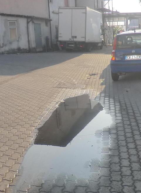 Esposto sui miasmi di via Falorni