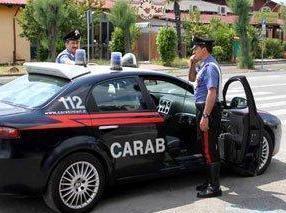 Entrano in un’abitazione Portano via soldi e gioielli