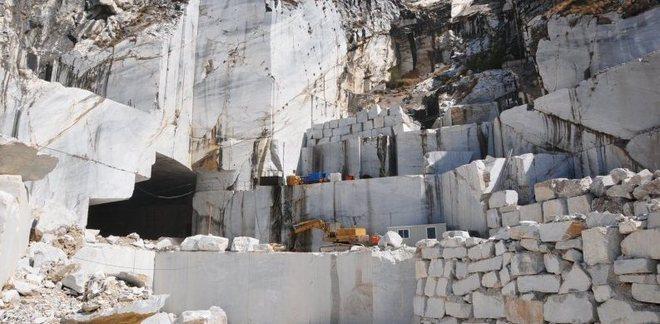Cave, adesso il Comune alza il tiro 
