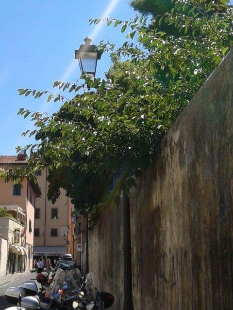 Via Galli Tassi e piazza Del Sarto, nuova illuminazione 