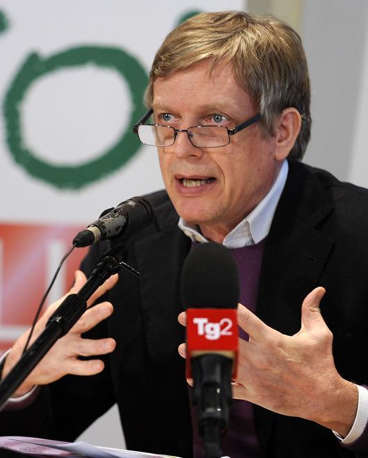 «Poca sinistra nel Pd di oggi. E per la segreteria mi piace Cuperlo»