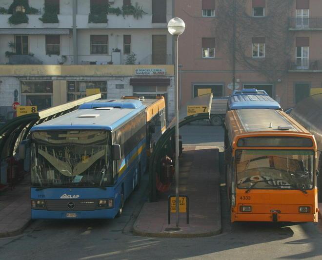 «È una guerra tra autoscuole» 