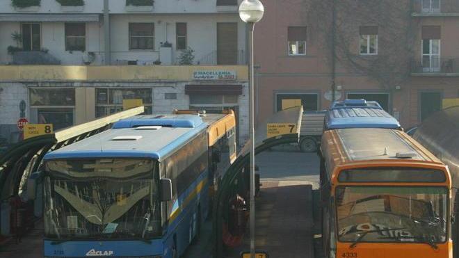 «È una guerra tra autoscuole»